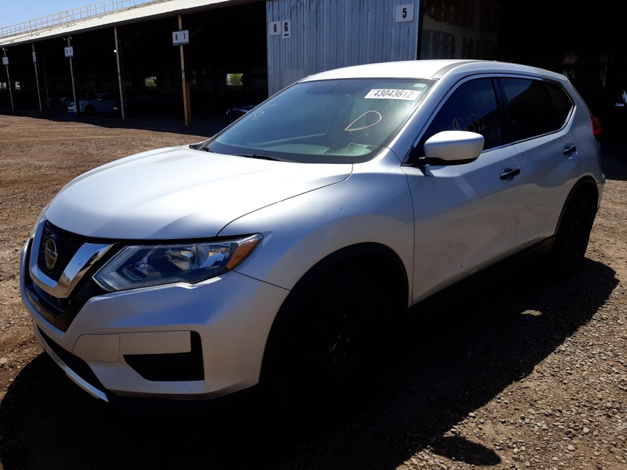 Photo 2 from auction – 2018 NISSAN ROGUE S with VIN KNMAT2MT6JP540084