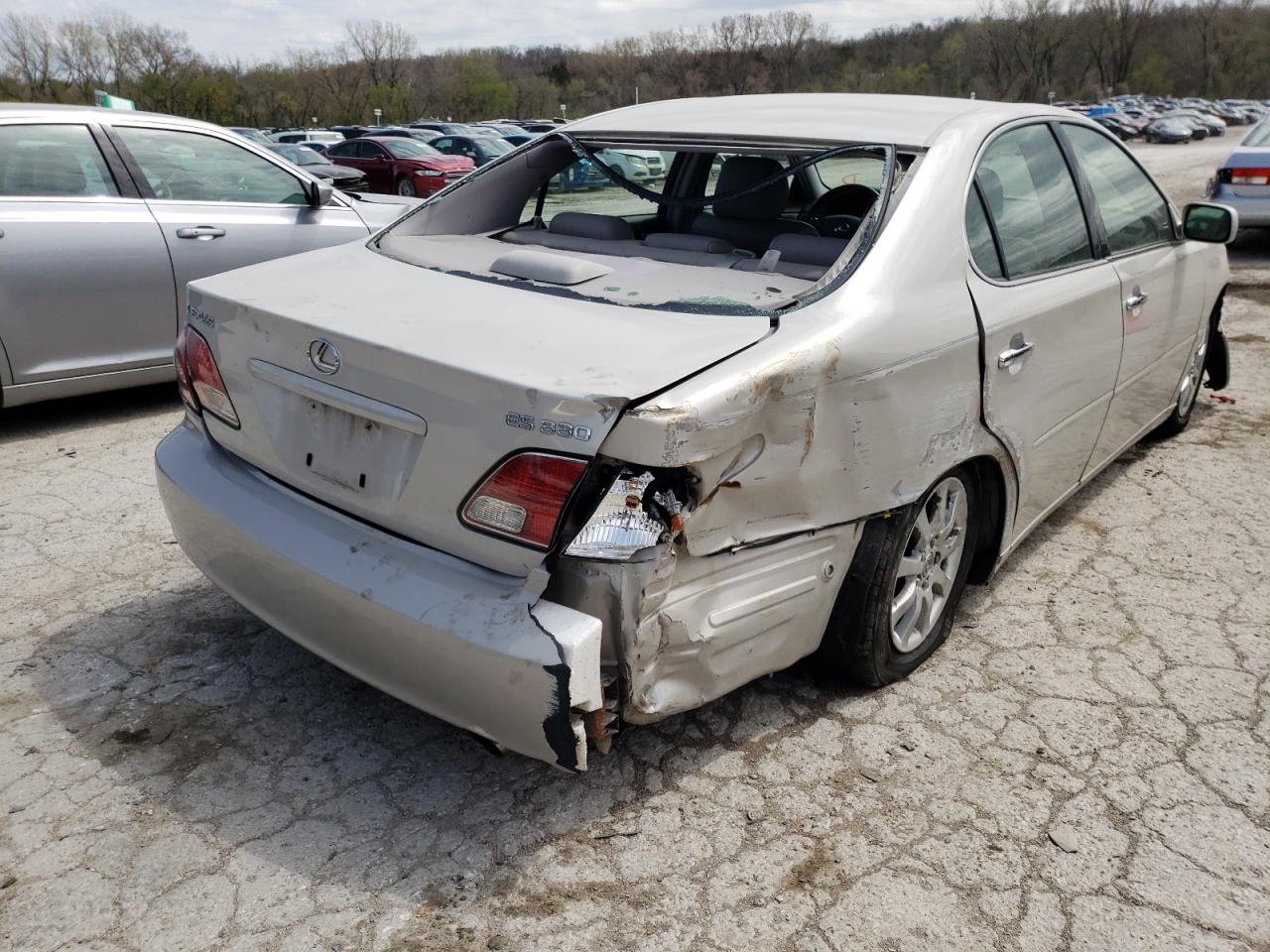 Photo 4 from auction – 2004 LEXUS ES 330 with VIN JTHBA30G740012526