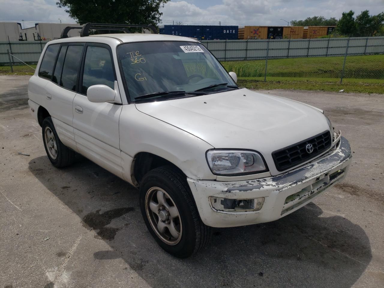 TOYOTA RAV4 1999 with VIN JT3GP10V6X7055053 - Photo from auction