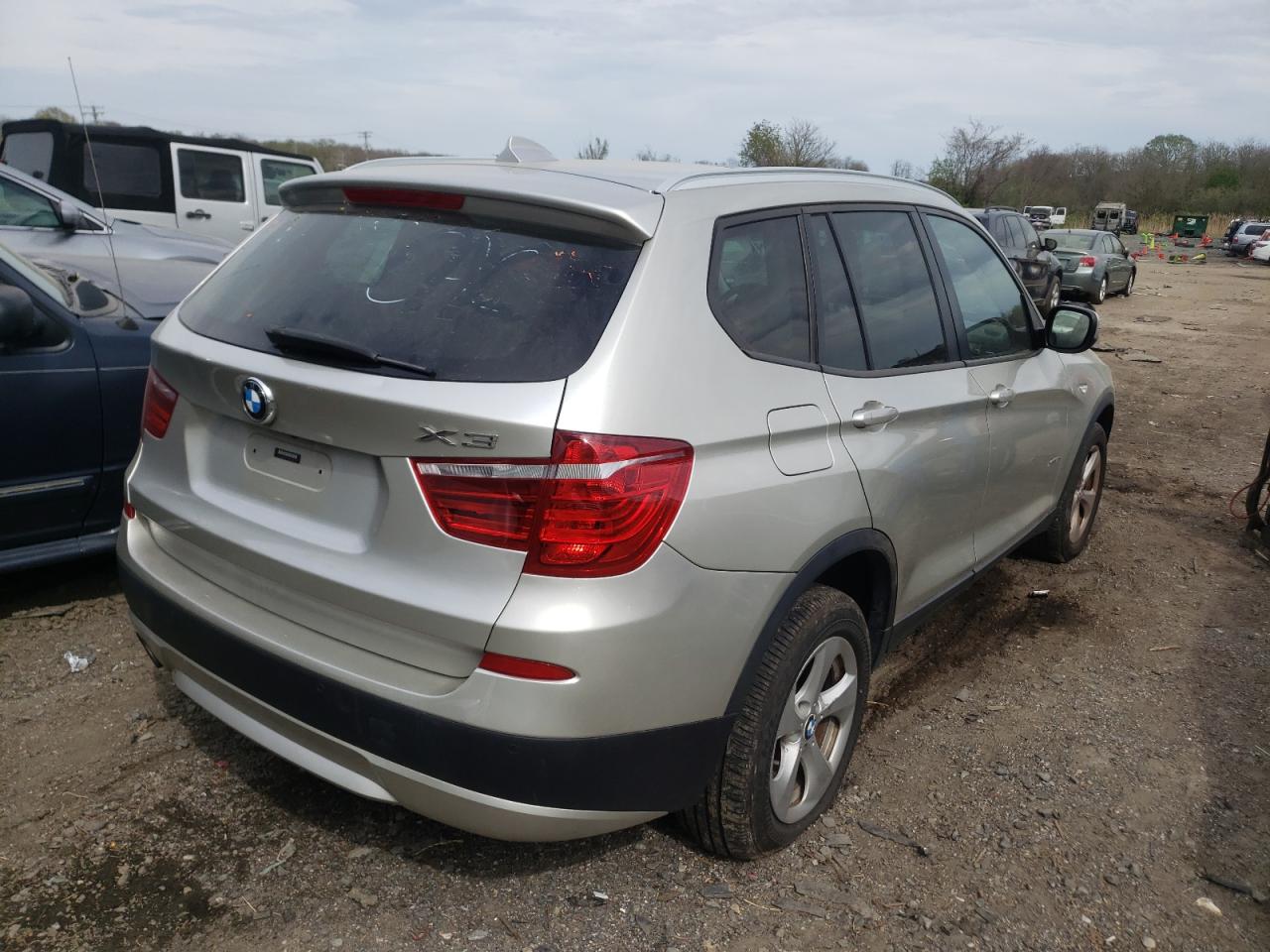 Photo 4 from auction – 2011 BMW X3 XDRIVE2 with VIN 5UXWX5C55BL703149