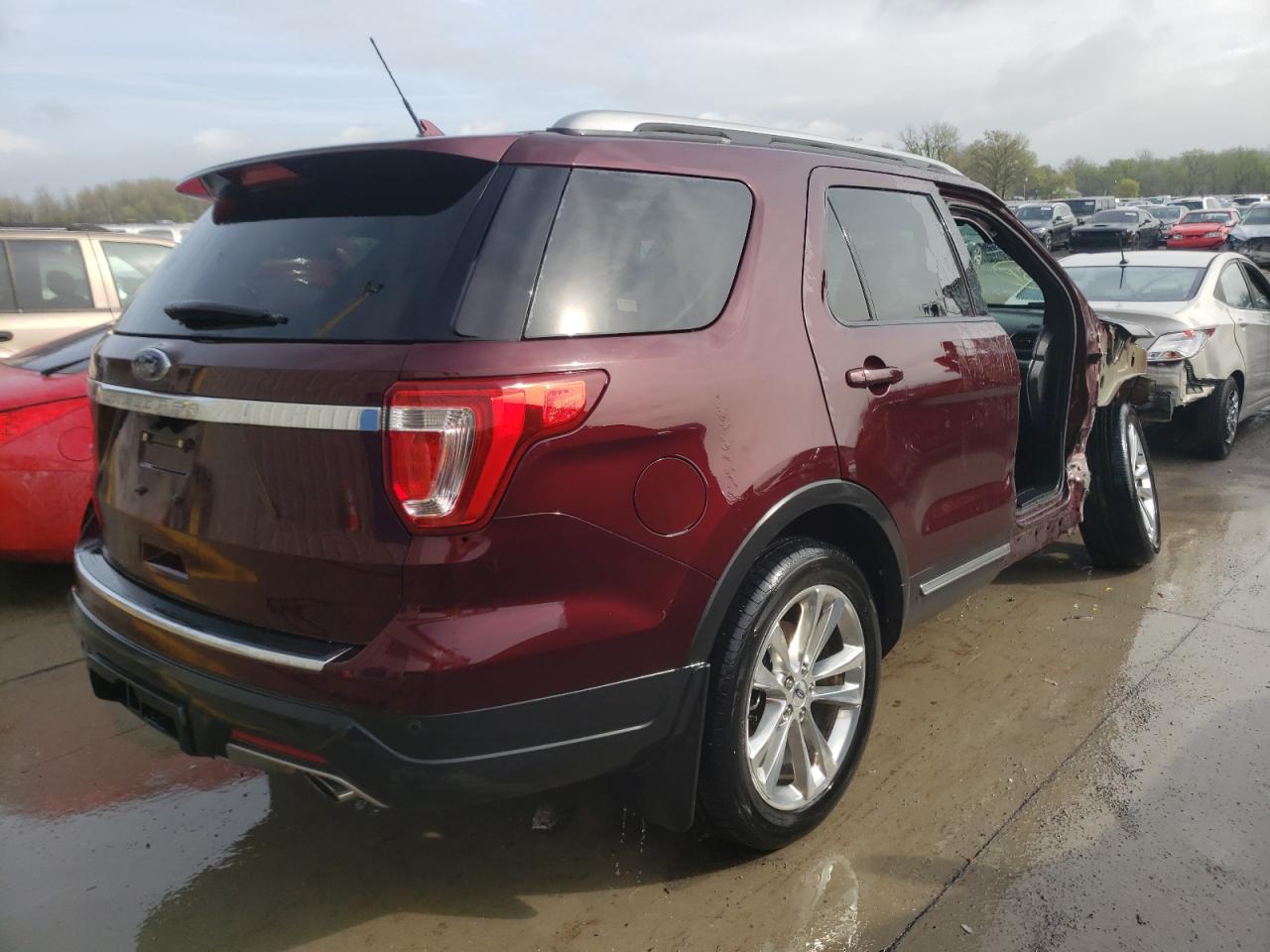 Photo 4 from auction – 2018 FORD EXPLORER X with VIN 1FM5K7D84JGB04004