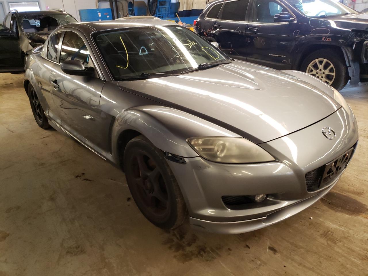 MAZDA RX8 2004 with VIN JM1FE173240115917 - Photo from auction