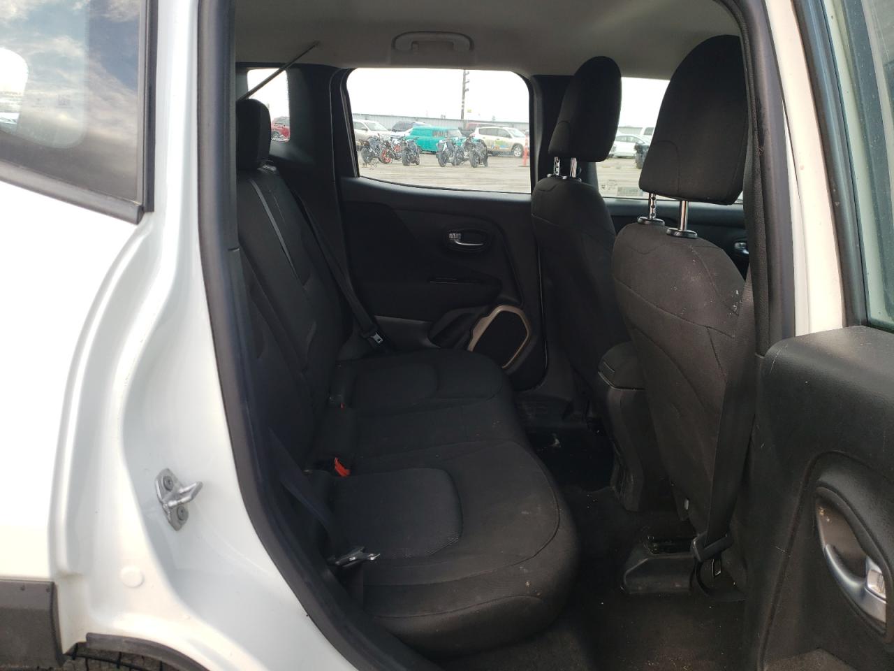 Photo 6 from auction – 2017 JEEP RENEGADE S with VIN ZACCJBABXHPG04683