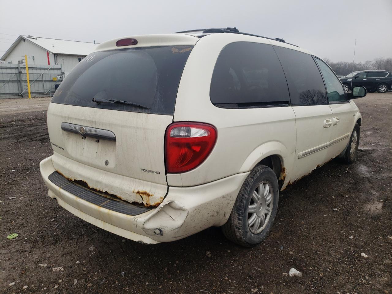 Photo 4 from auction – 2007 CHRYSLER TOWN & COU with VIN 2A4GP54L27R155302
