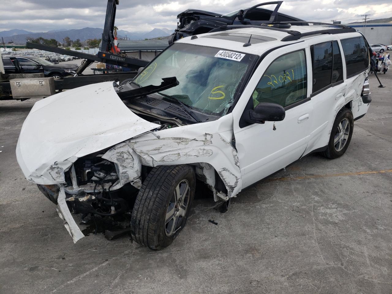 Photo 9 from auction – 2005 CHEVROLET TRAILBLAZE with VIN 1GNDT13S052376907