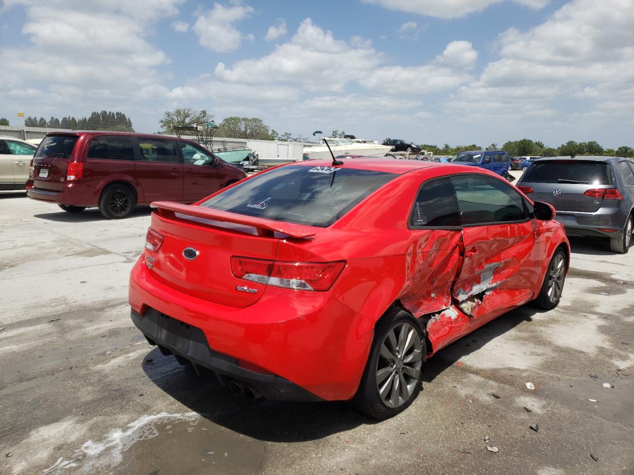 Photo 4 from auction – 2013 KIA FORTE SX with VIN KNAFW6A34D5695142
