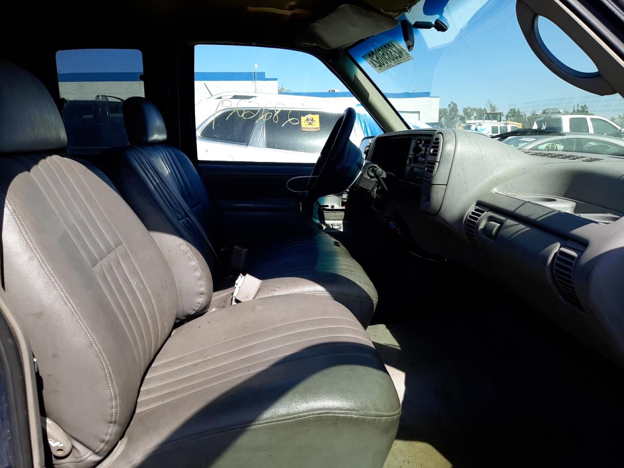 Photo 5 from auction – 1995 GMC SIERRA C25 with VIN 1GTGC29K4SE532864