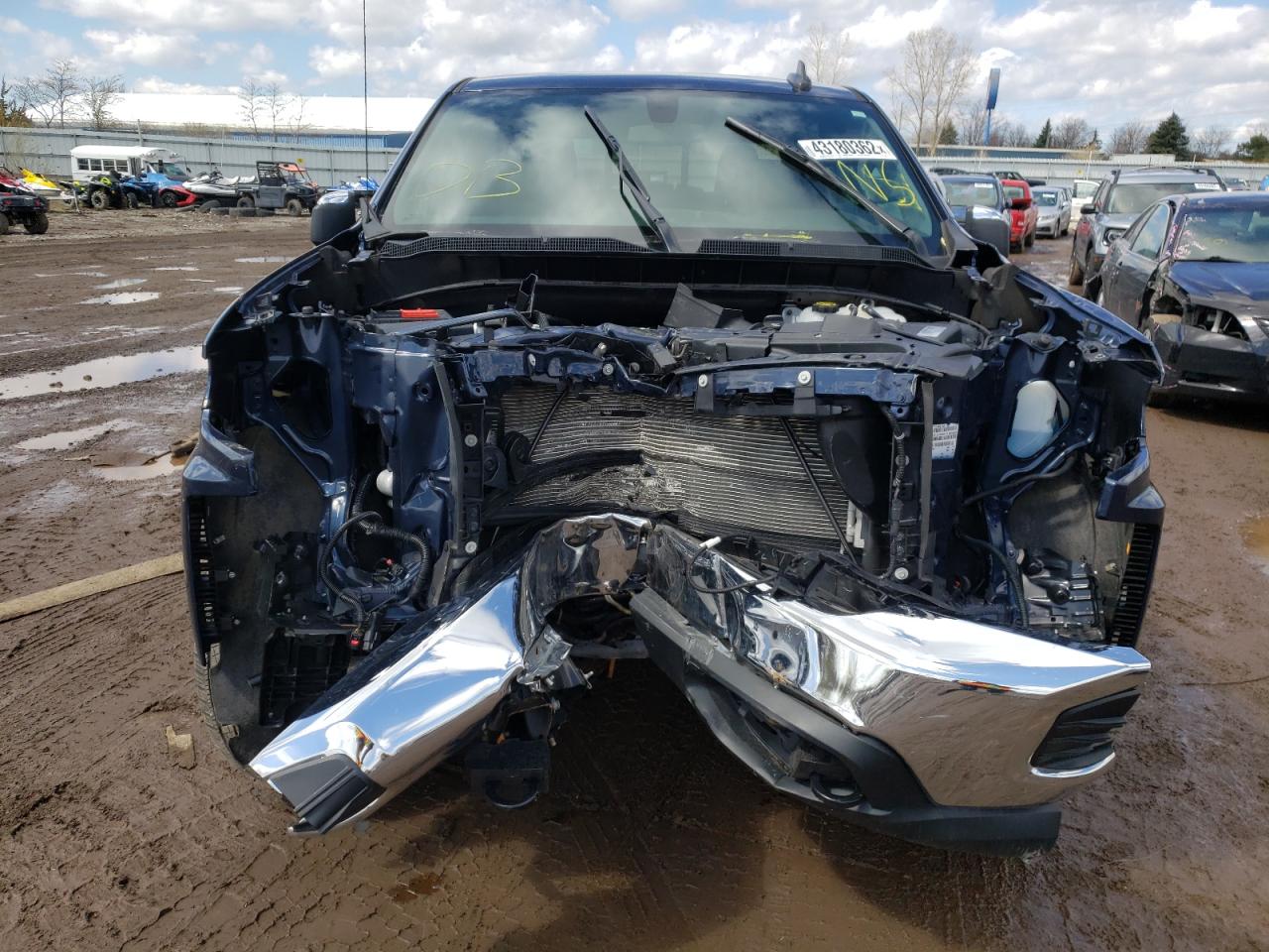 Photo 9 from auction – 2021 CHEVROLET SILVERADO with VIN 1GCUYDED1MZ159513