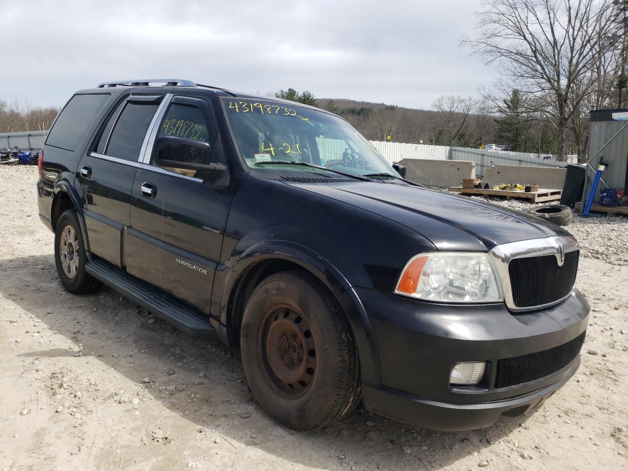 LINCOLN NAVIGATOR 2005 with VIN 5LMFU28585LJ14420 - Photo from auction