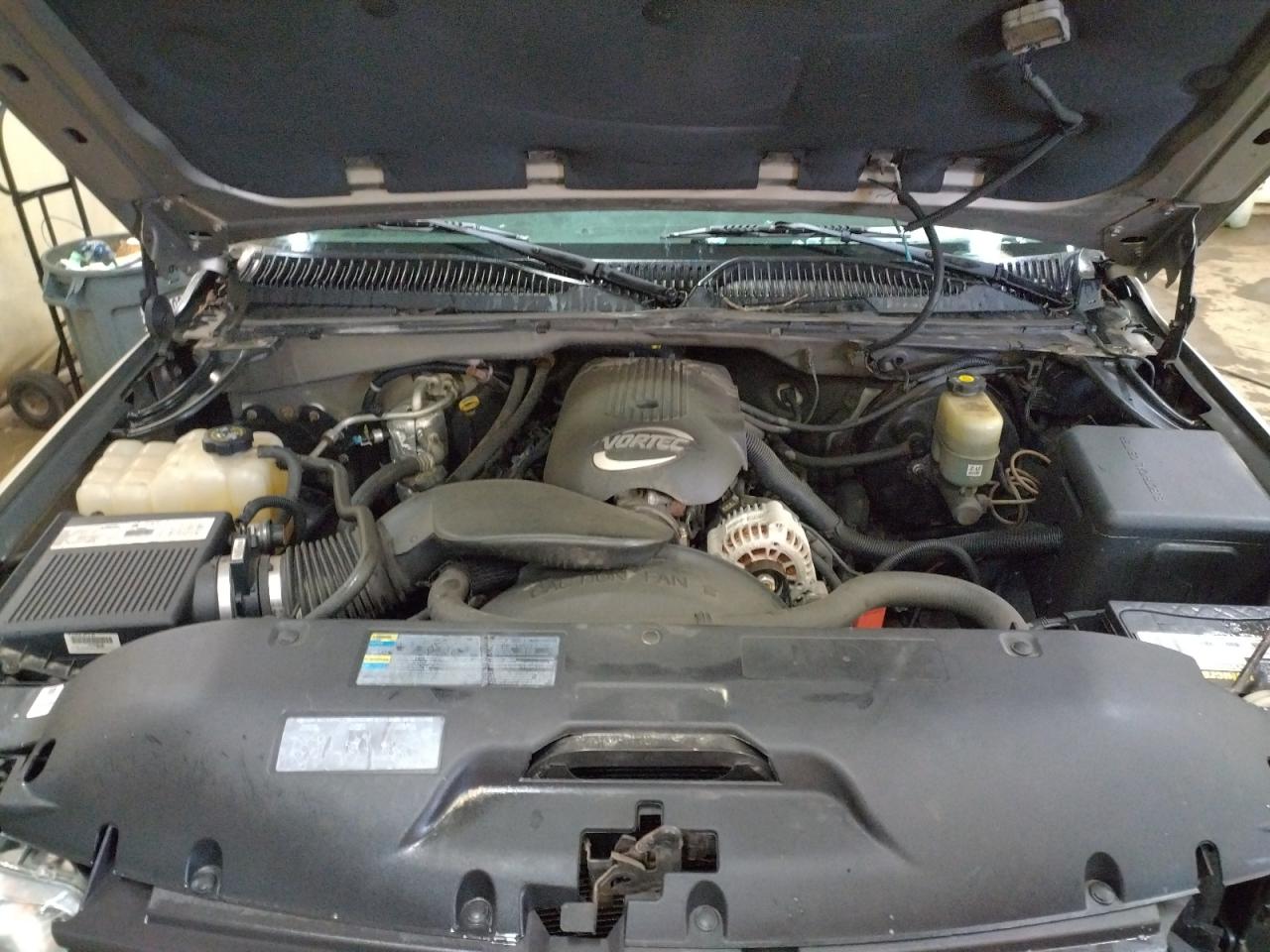 Photo 7 from auction – 2002 CHEVROLET SILVERADO with VIN 1GCEK14V62Z164315