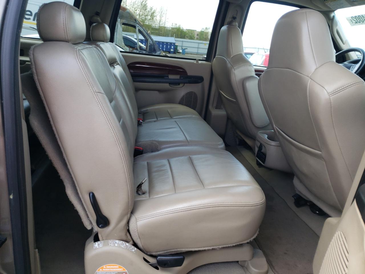 Photo 6 from auction – 2005 FORD EXCURSION with VIN 1FMNU43S75ED43294