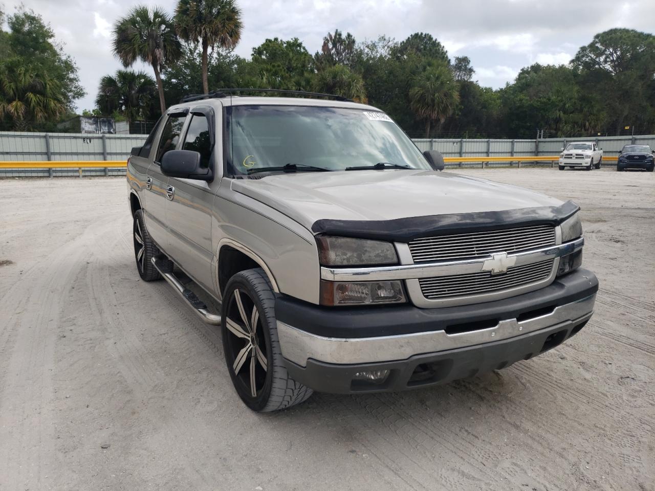 Photo 1 from auction – 2004 CHEVROLET AVALANCHE with VIN 3GNEC12T34G309822