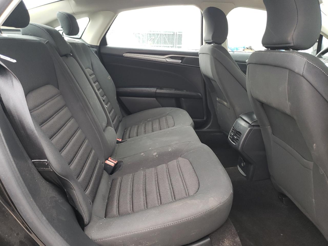 Photo 6 from auction – 2019 FORD FUSION SE with VIN 3FA6P0LU6KR154760