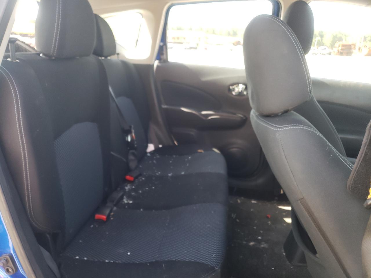 Photo 6 from auction – 2015 NISSAN VERSA NOTE with VIN 3N1CE2CP7FL432845