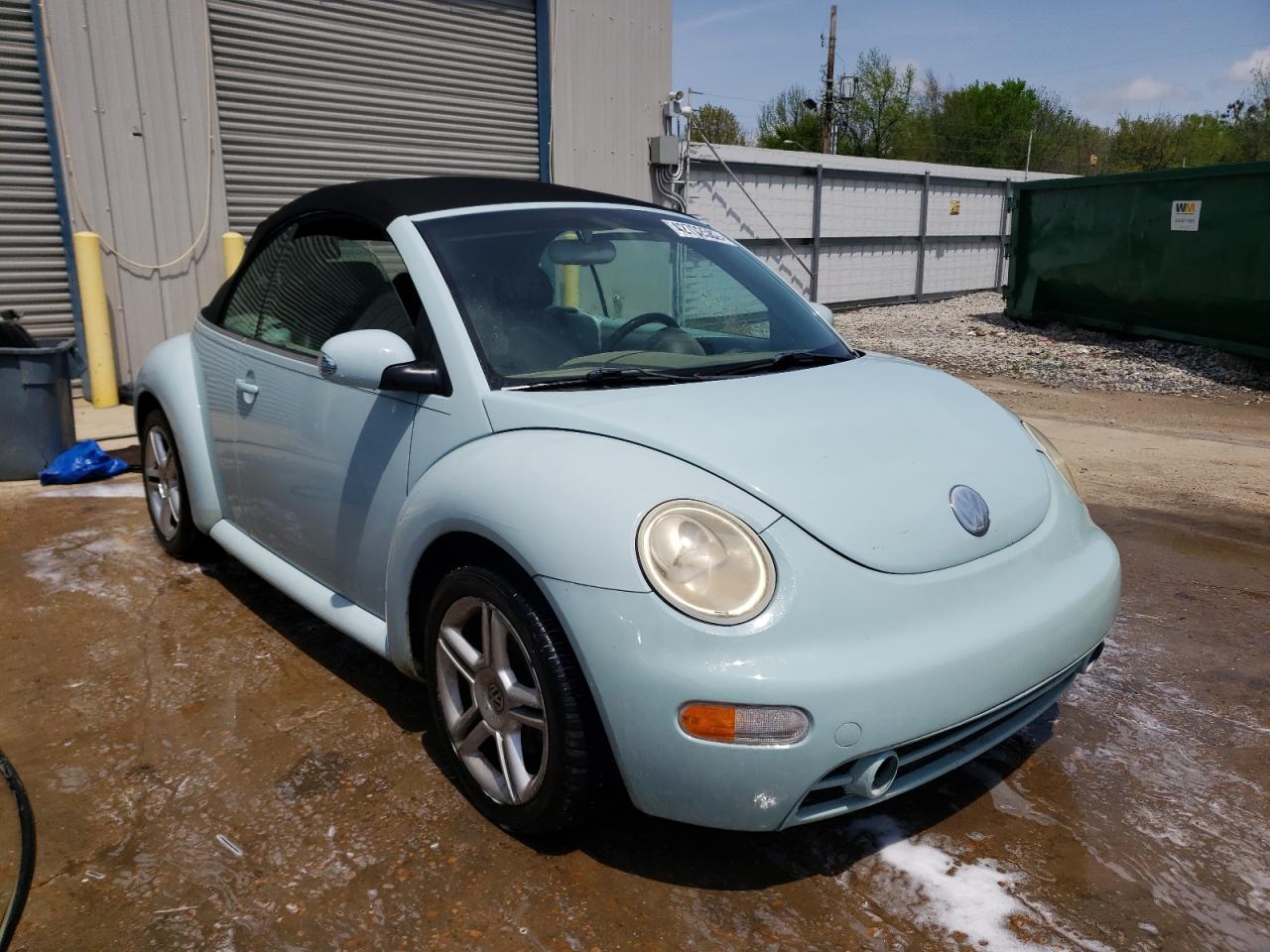 VOLKSWAGEN NEW BEETLE 2004 with VIN 3VWCD31Y54M338355 - Photo from auction