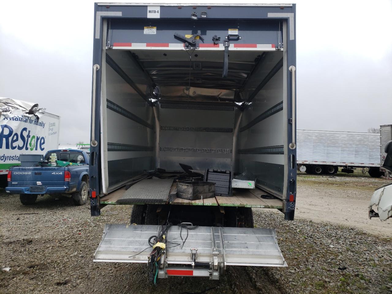 Photo 6 from auction – 2021 ISUZU NQR with VIN JALE5W165M7301923