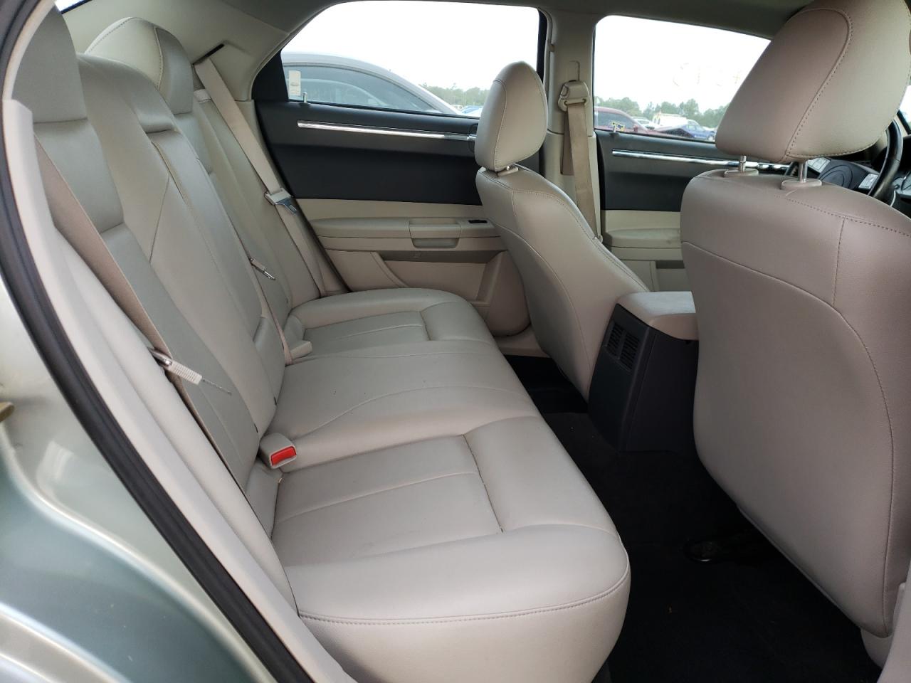 Photo 6 from auction – 2005 CHRYSLER 300 TOURIN with VIN 2C3JA53G45H175270