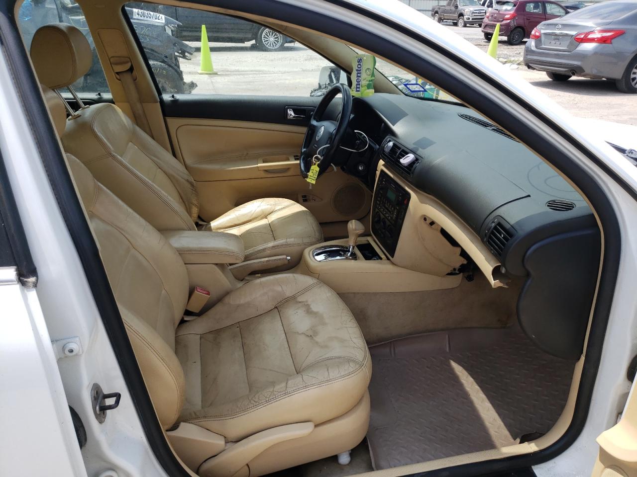 Photo 5 from auction – 2003 VOLKSWAGEN PASSAT GLS with VIN WVWPD63BX3P297552