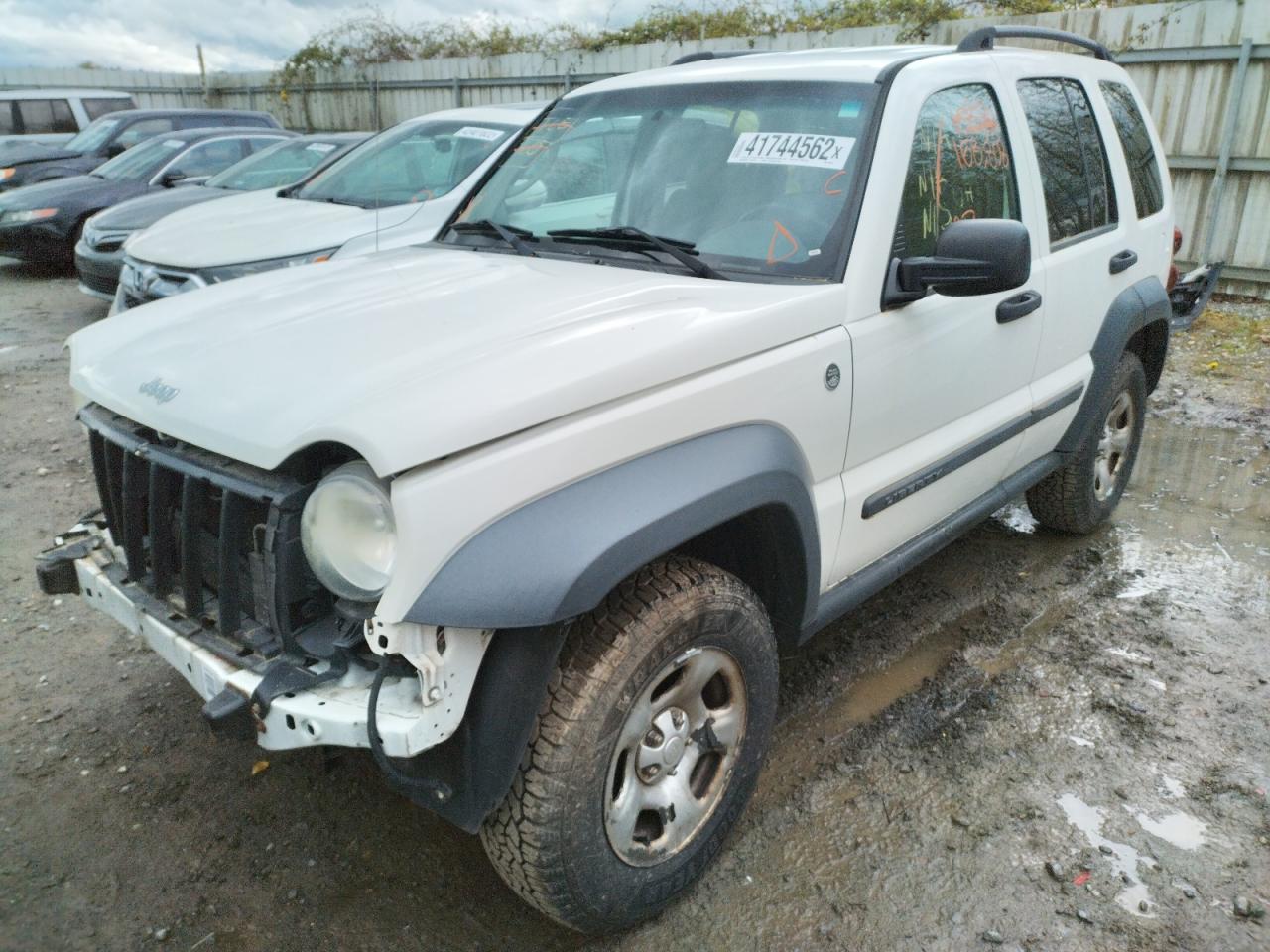 Photo 2 from auction – 2007 JEEP LIBERTY SP with VIN 1J4GL48K67W630741