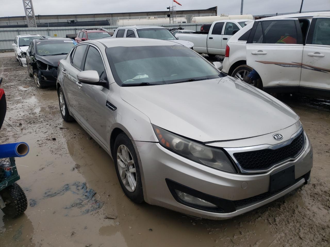 KIA OPTIMA LX 2011 with VIN KNAGM4A71B5148778 - Photo from auction