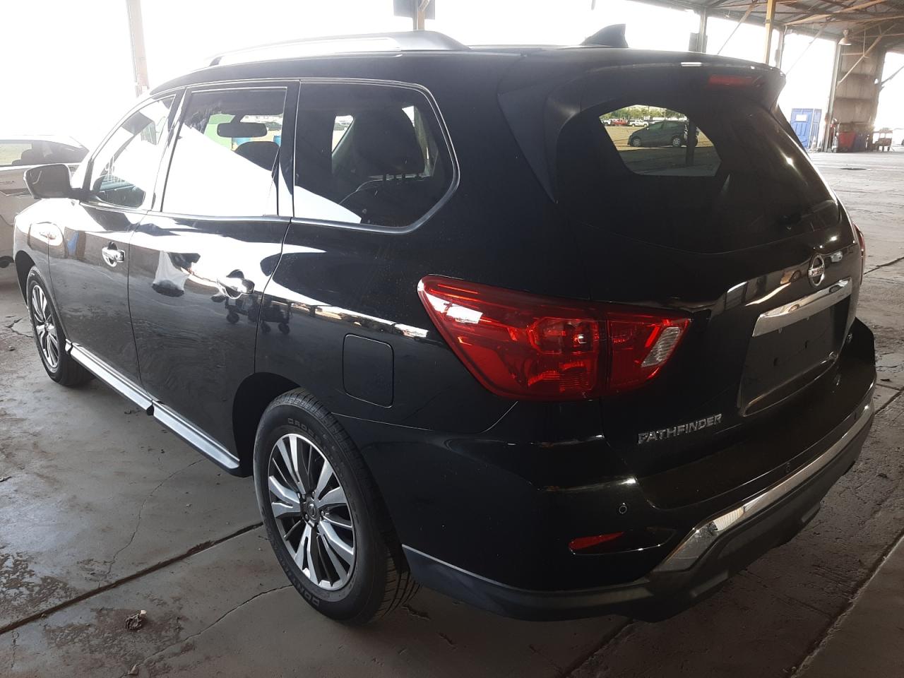 Photo 3 from auction – 2019 NISSAN PATHFINDER with VIN 5N1DR2MN1KC623021