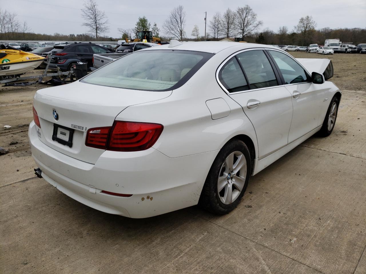 Photo 4 from auction – 2011 BMW 528 I with VIN WBAFR1C58BC741069