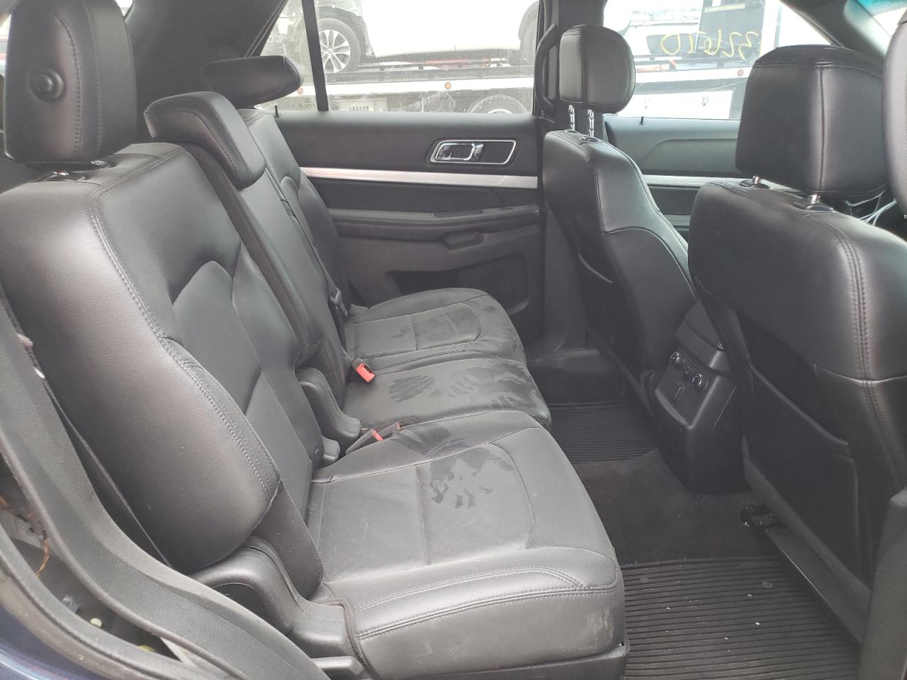 Photo 6 from auction – 2016 FORD EXPLORER X with VIN 1FM5K7D87GGA70035