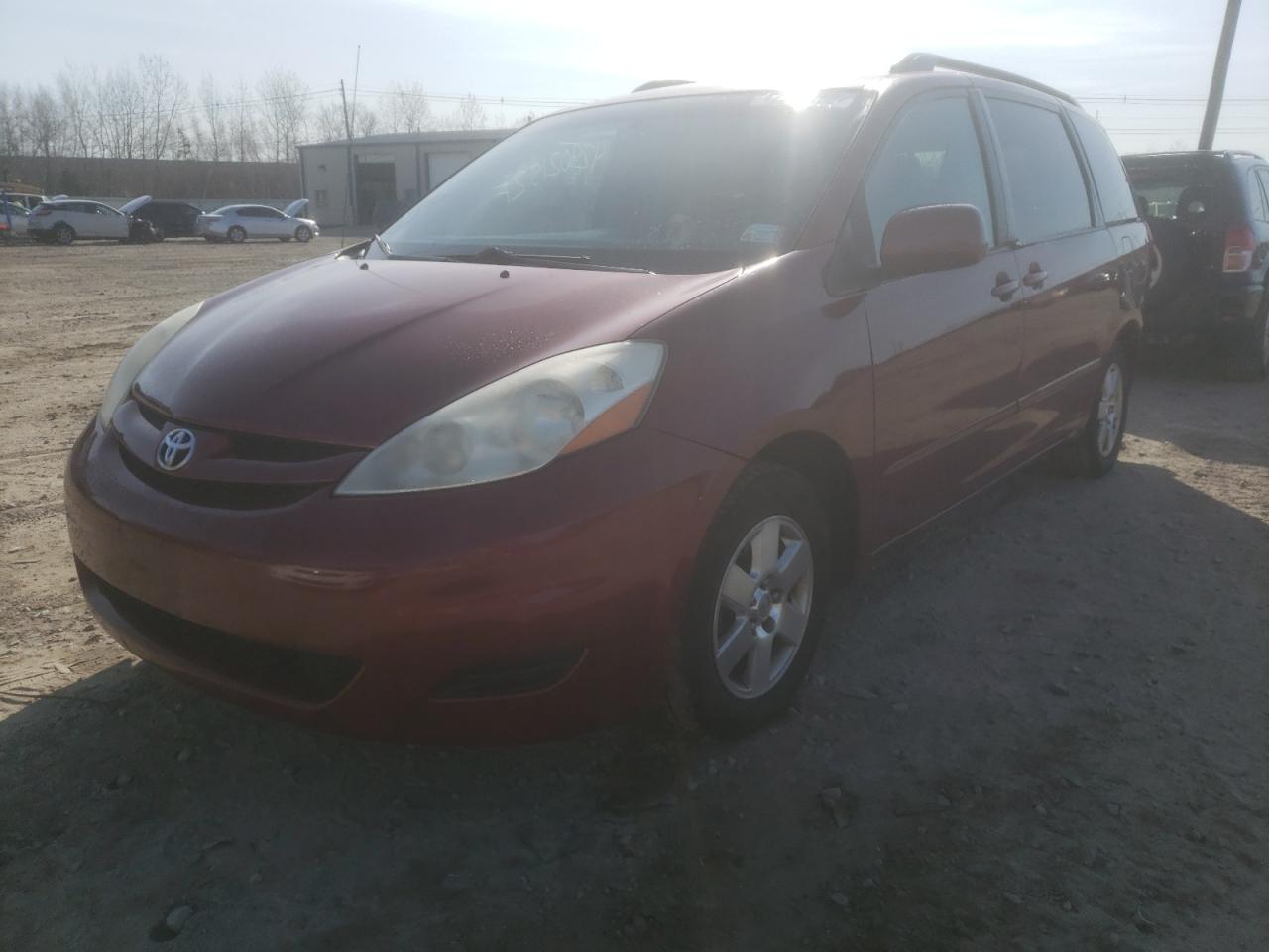 Photo 2 from auction – 2010 TOYOTA SIENNA CE with VIN 5TDKK4CC5AS340422