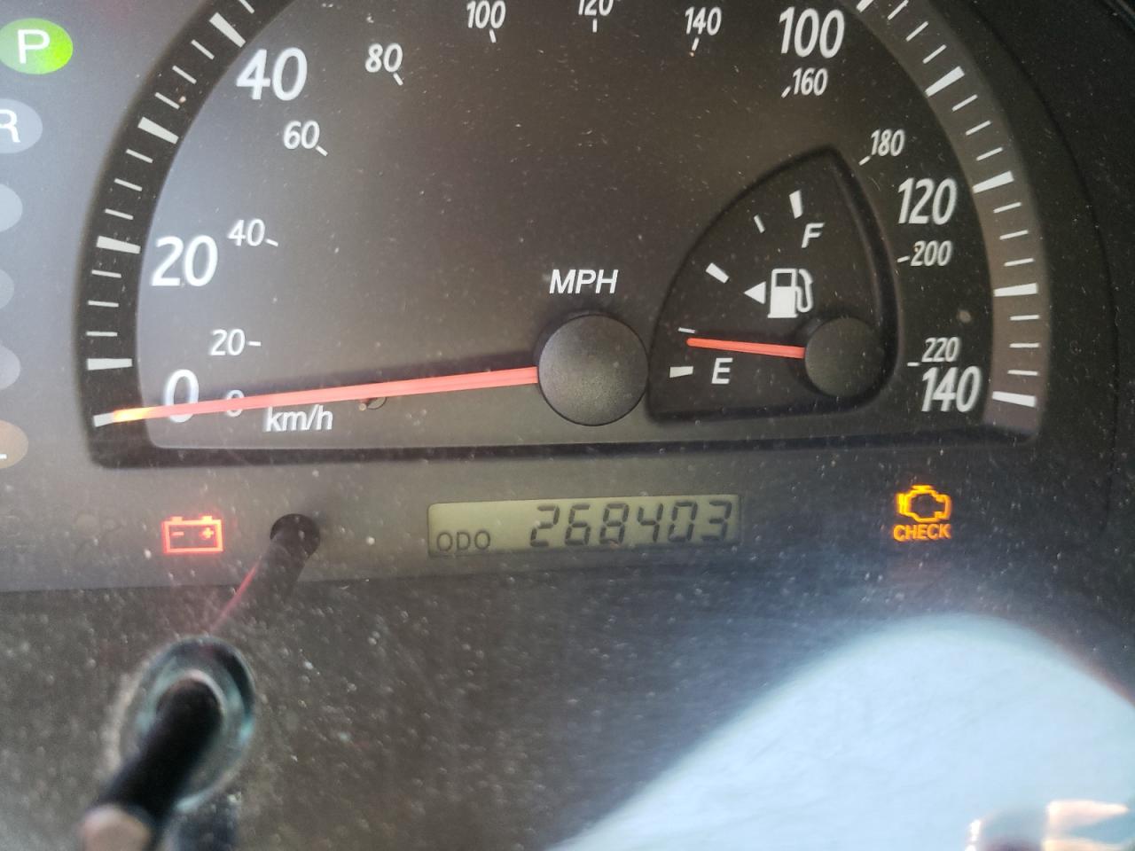 Photo 8 from auction – 2002 TOYOTA CAMRY LE with VIN 4T1BE32K82U056897