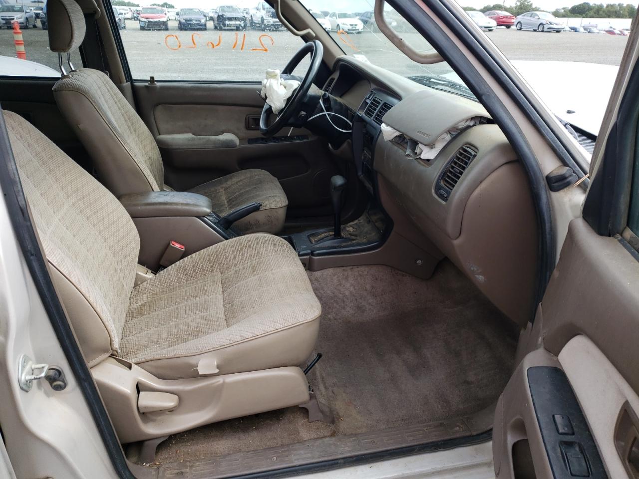 Photo 5 from auction – 1998 TOYOTA 4RUNNER with VIN JT3GM84R6W0030501