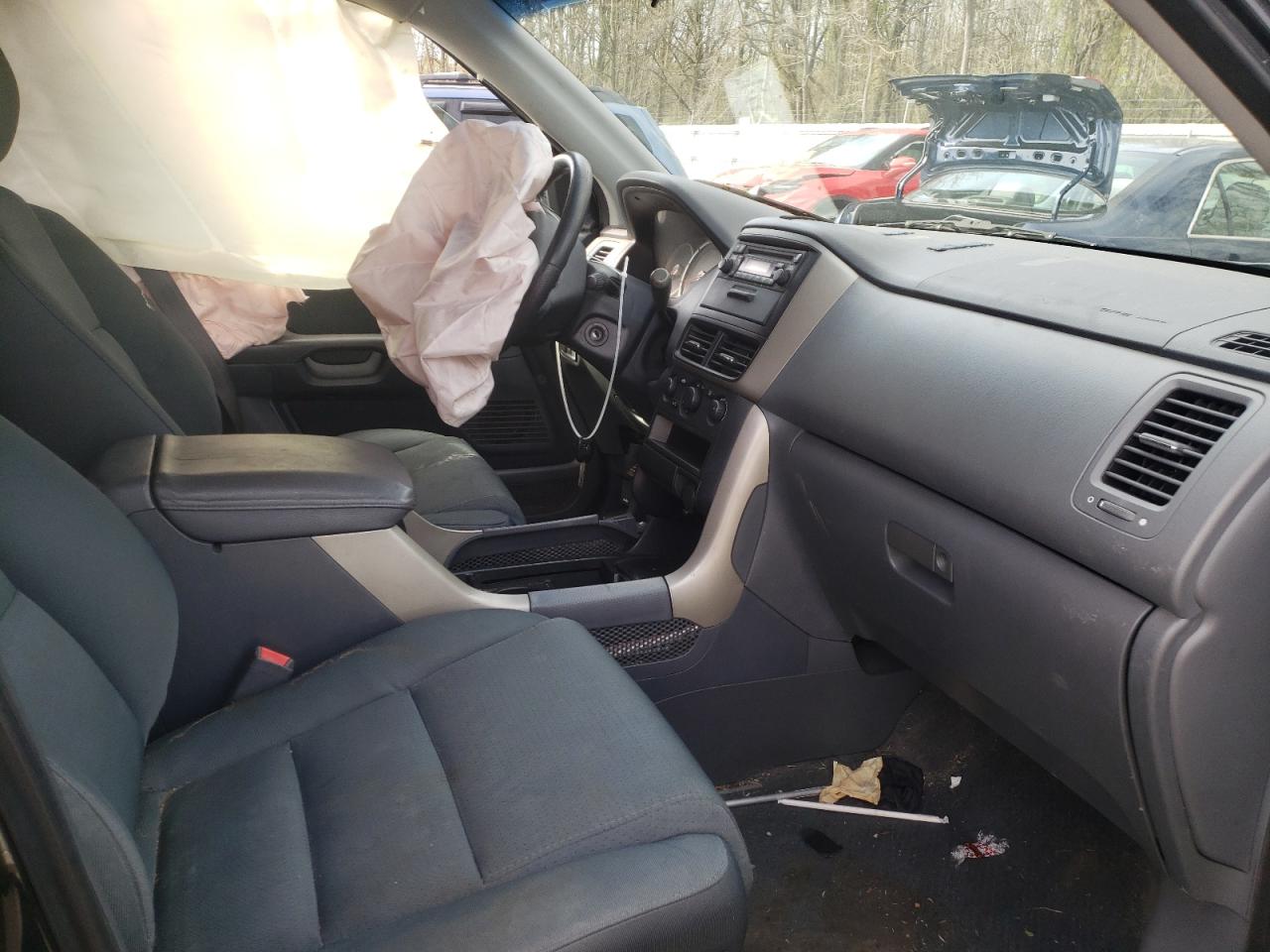 Photo 5 from auction – 2007 HONDA PILOT LX with VIN 5FNYF18157B014895