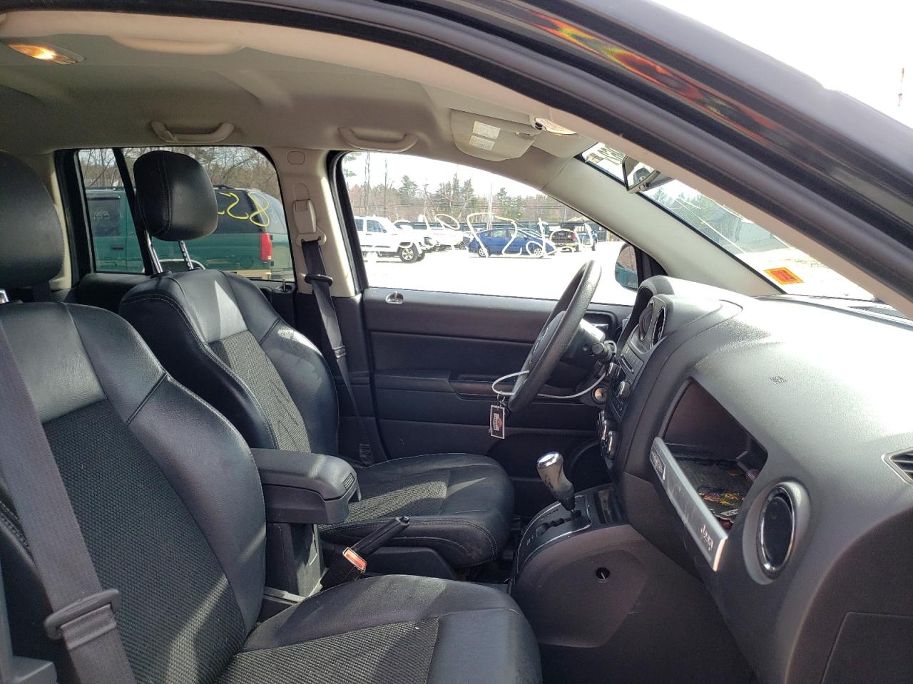 Photo 5 from auction – 2015 JEEP COMPASS SP with VIN 1C4NJDBB3FD245479