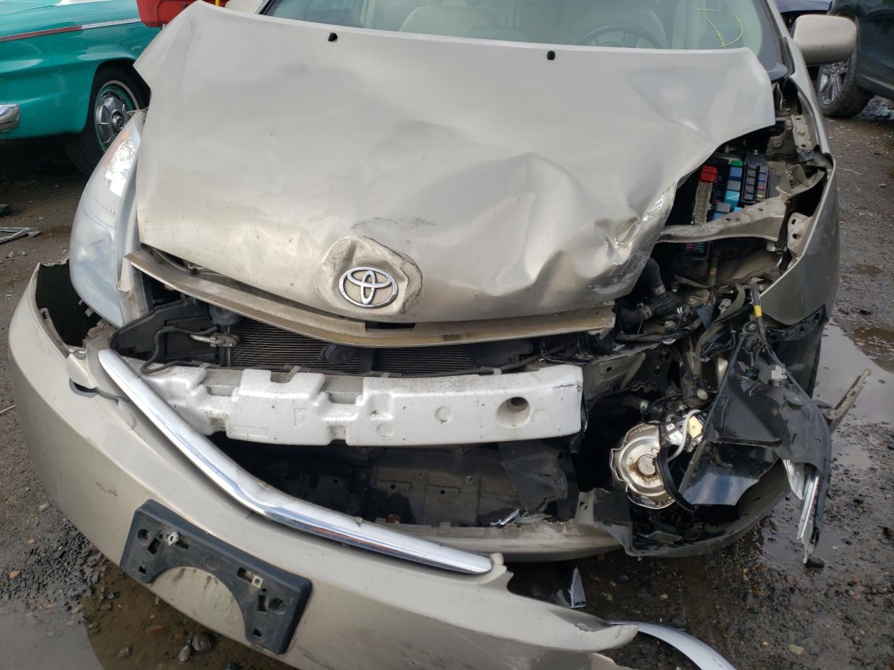 Photo 9 from auction – 2007 TOYOTA PRIUS with VIN JTDKB20U077688469