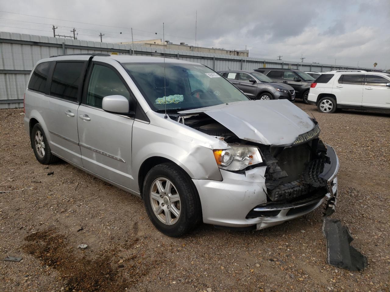 Photo 1 from auction – 2012 CHRYSLER TOWN & COU with VIN 2C4RC1BG6CR207419