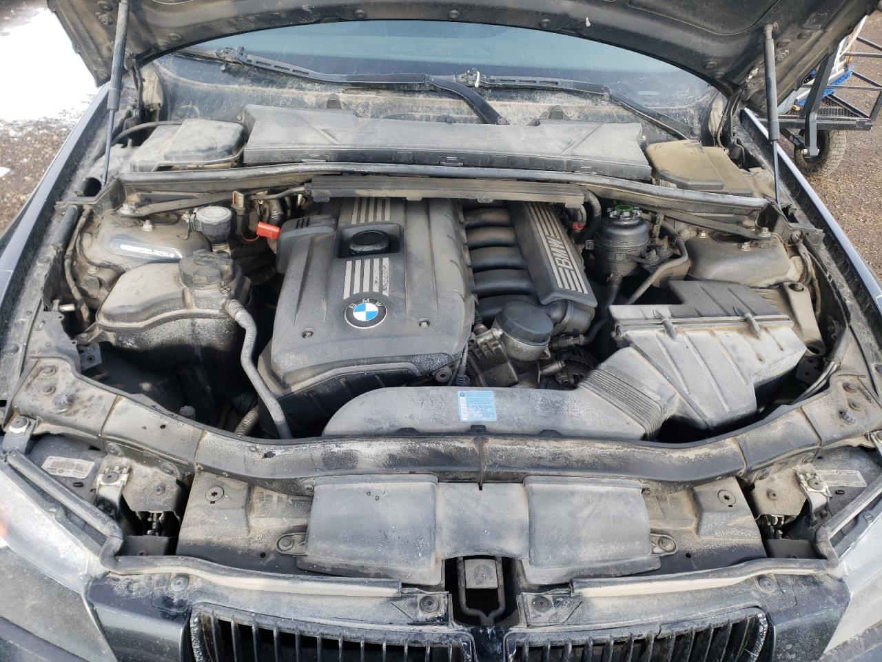 Photo 7 from auction – 2007 BMW 323 I with VIN WBAVH135X7KR82384