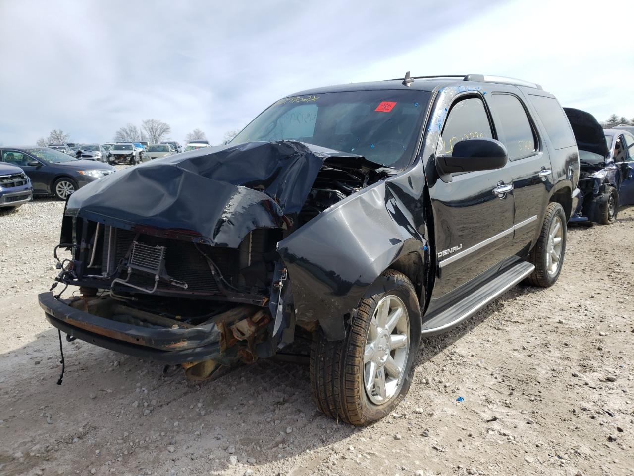 Photo 2 from auction – 2013 GMC YUKON DENA with VIN 1GKS2EEF6DR236719