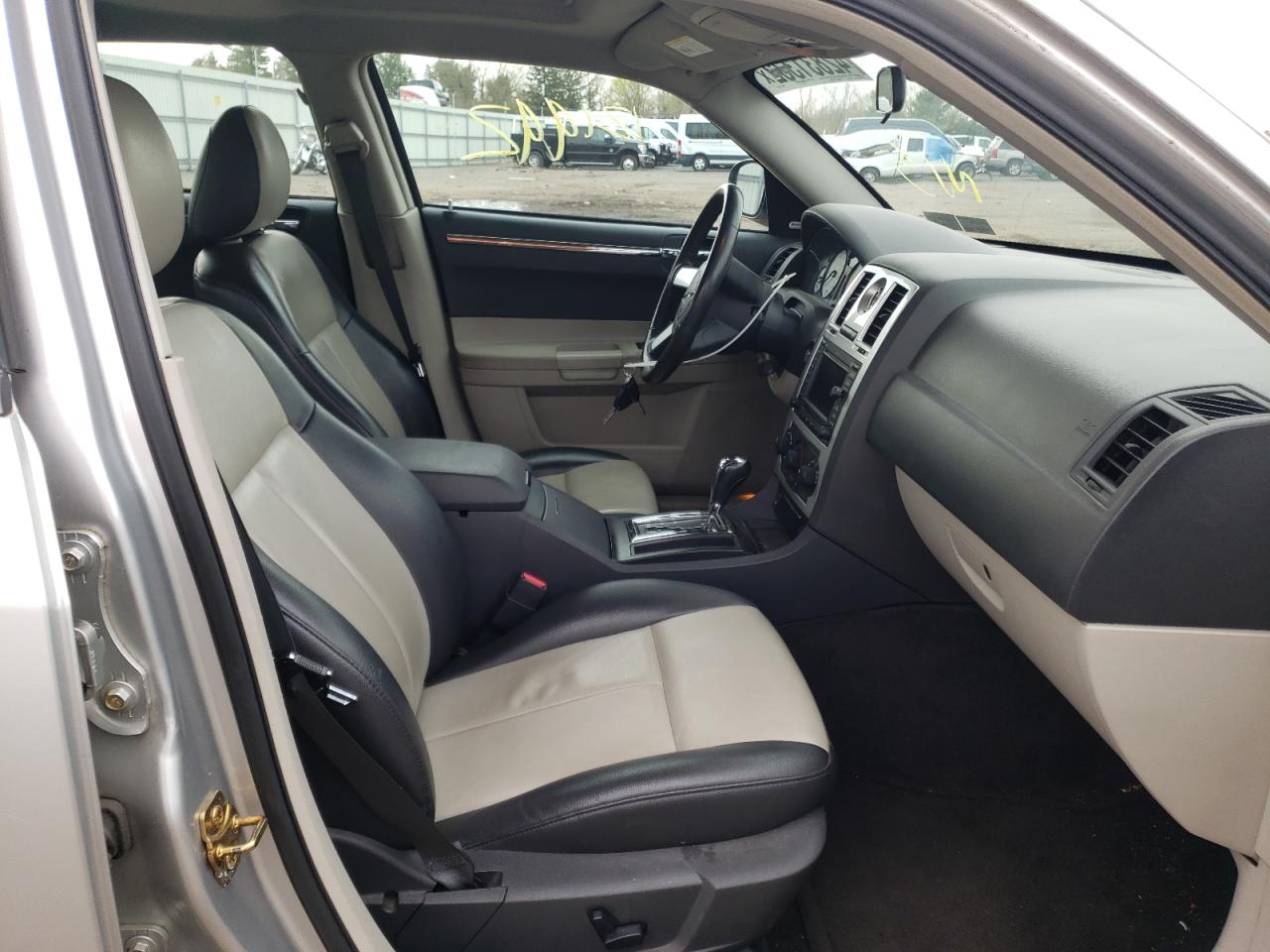 Photo 5 from auction – 2006 CHRYSLER 300 with VIN 2C3LA53G86H337377