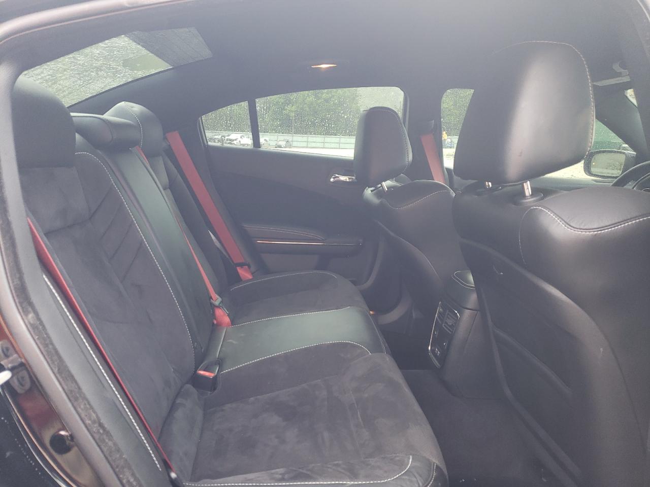 Photo 6 from auction – 2018 DODGE CHARGER SR with VIN 2C3CDXL96JH339805