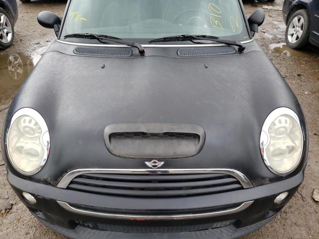Photo 7 from auction – 2005 MINI COOPER S with VIN WMWRE335X5TG98947