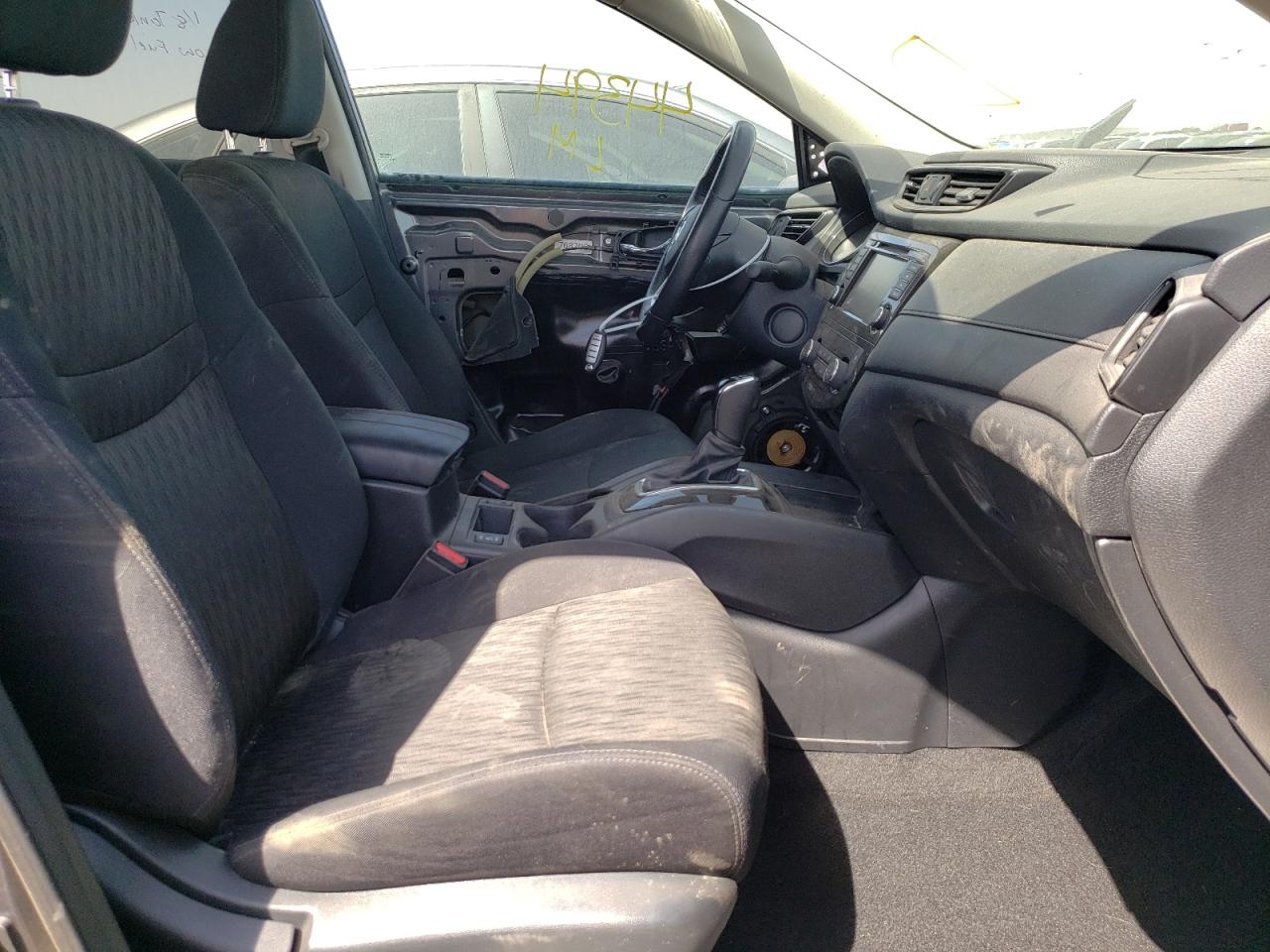 Photo 5 from auction – 2018 NISSAN ROGUE S with VIN 5N1AT2MT9JC775419