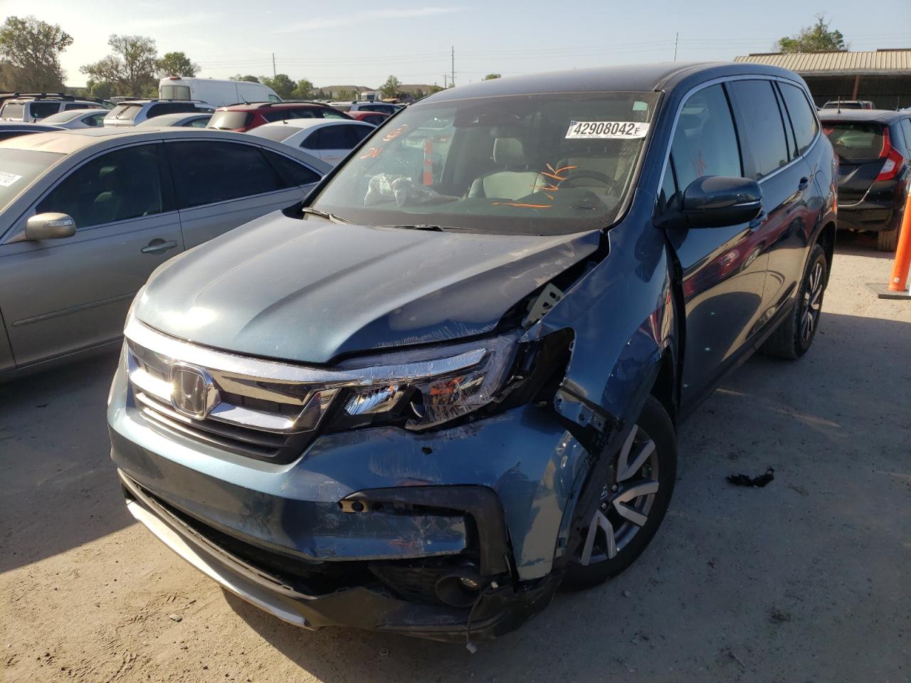 Photo 2 from auction – 2019 HONDA PILOT EX with VIN 5FNYF5H3XKB015767