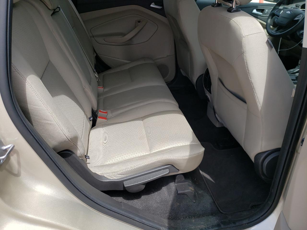 Photo 6 from auction – 2018 FORD ESCAPE SE with VIN 1FMCU0GD4JUC58098