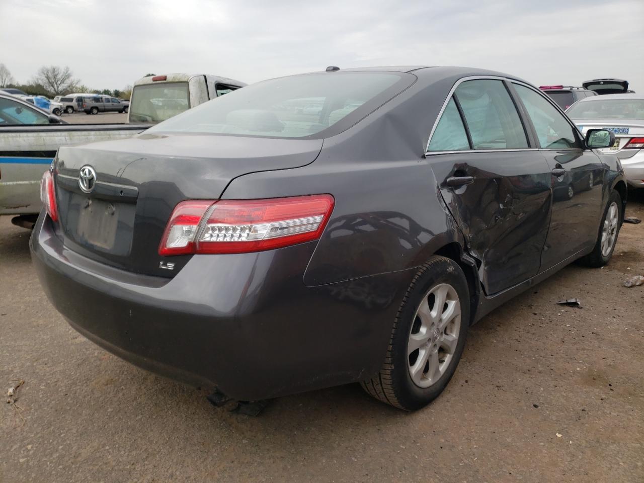 Photo 4 from auction – 2011 TOYOTA CAMRY BASE with VIN 4T1BF3EK1BU197805