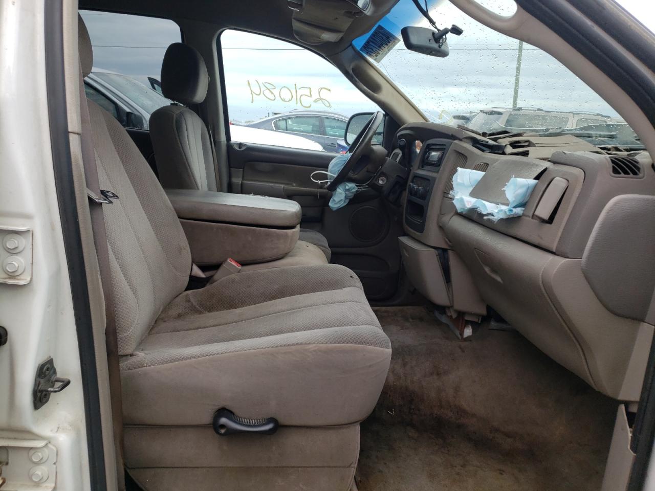 Photo 5 from auction – 2002 DODGE RAM 1500 with VIN 3D7HA18N52G133556