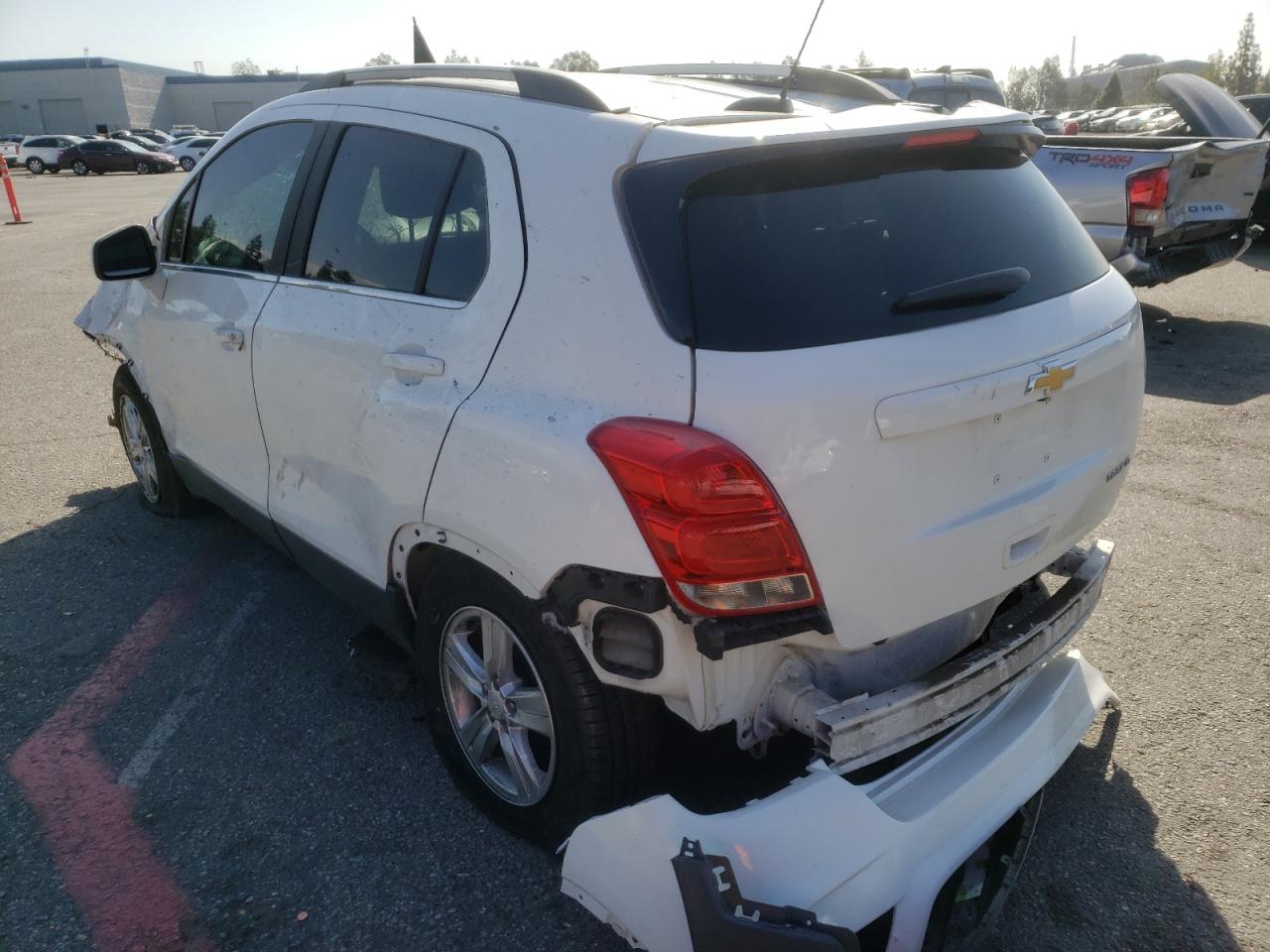 Photo 3 from auction – 2017 CHEVROLET TRAX 1LT with VIN 3GNCJLSB2HL163331