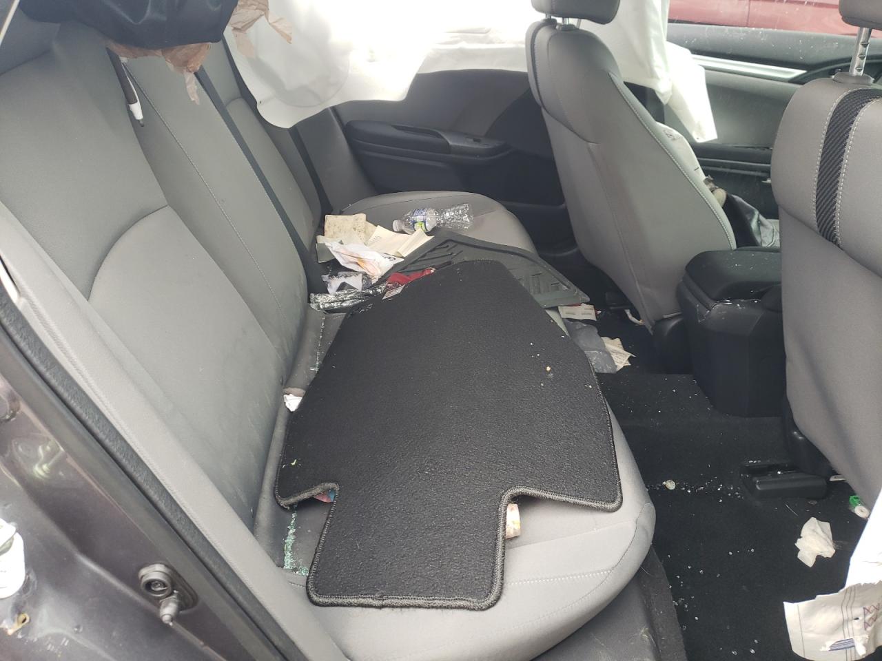 Photo 6 from auction – 2017 HONDA CIVIC LX with VIN 2HGFC2F51HH512469