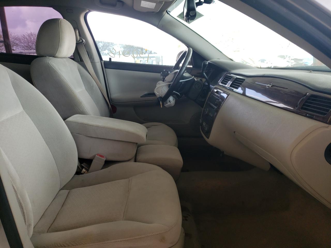 Photo 5 from auction – 2010 CHEVROLET IMPALA LT with VIN 2G1WB5EK6A1222892