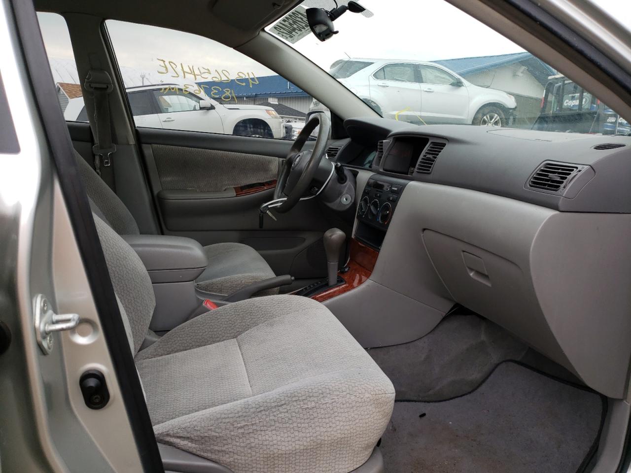 Zdjęcie 5 z aukcji – 2004 TOYOTA COROLLA CE z VIN JTDBR32E642029957