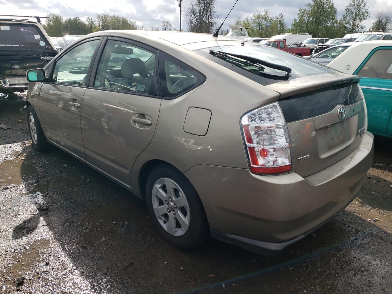 Photo 3 from auction – 2007 TOYOTA PRIUS with VIN JTDKB20U077688469