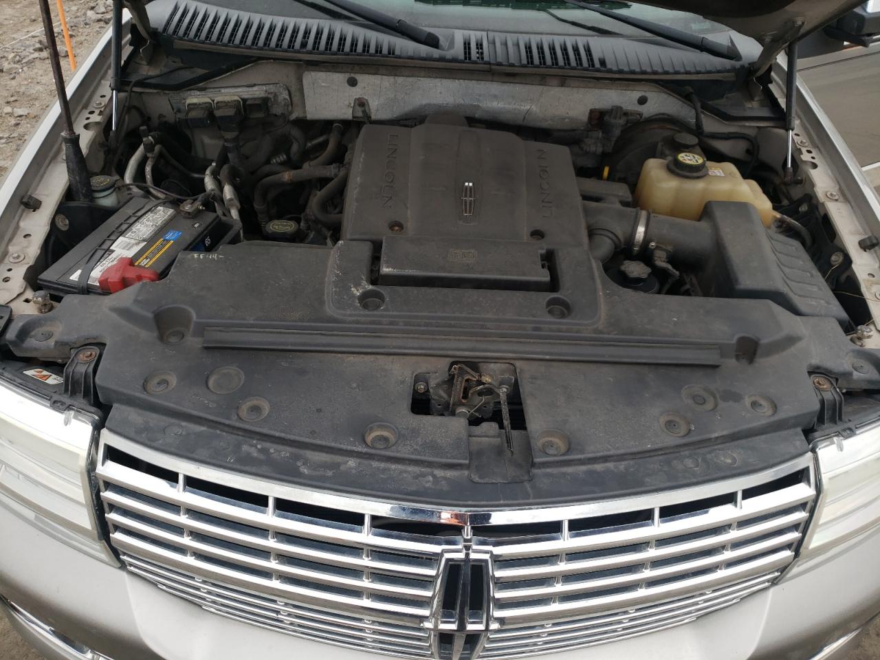 Photo 7 from auction – 2008 LINCOLN NAVIGATOR with VIN 5LMFU28548LJ17352